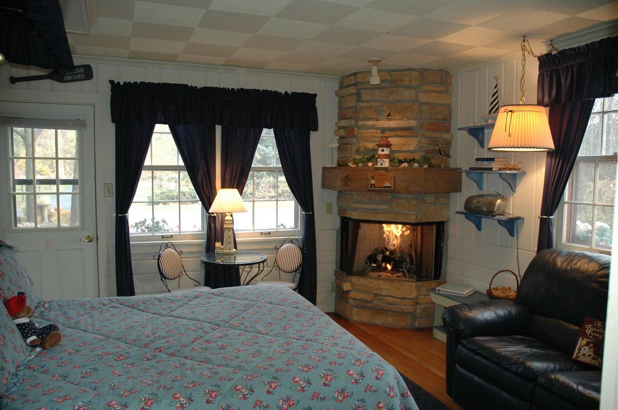 Williams Bay Lazy Cloud B&B 외부 사진