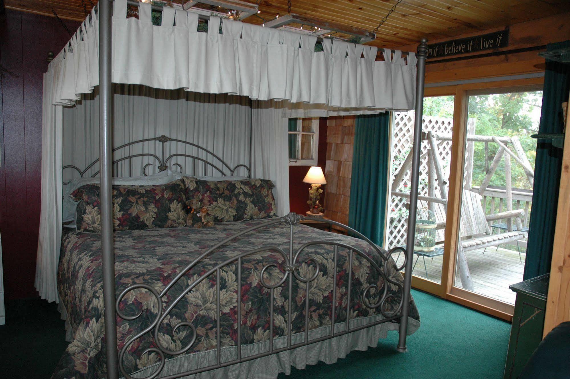 Williams Bay Lazy Cloud B&B 외부 사진