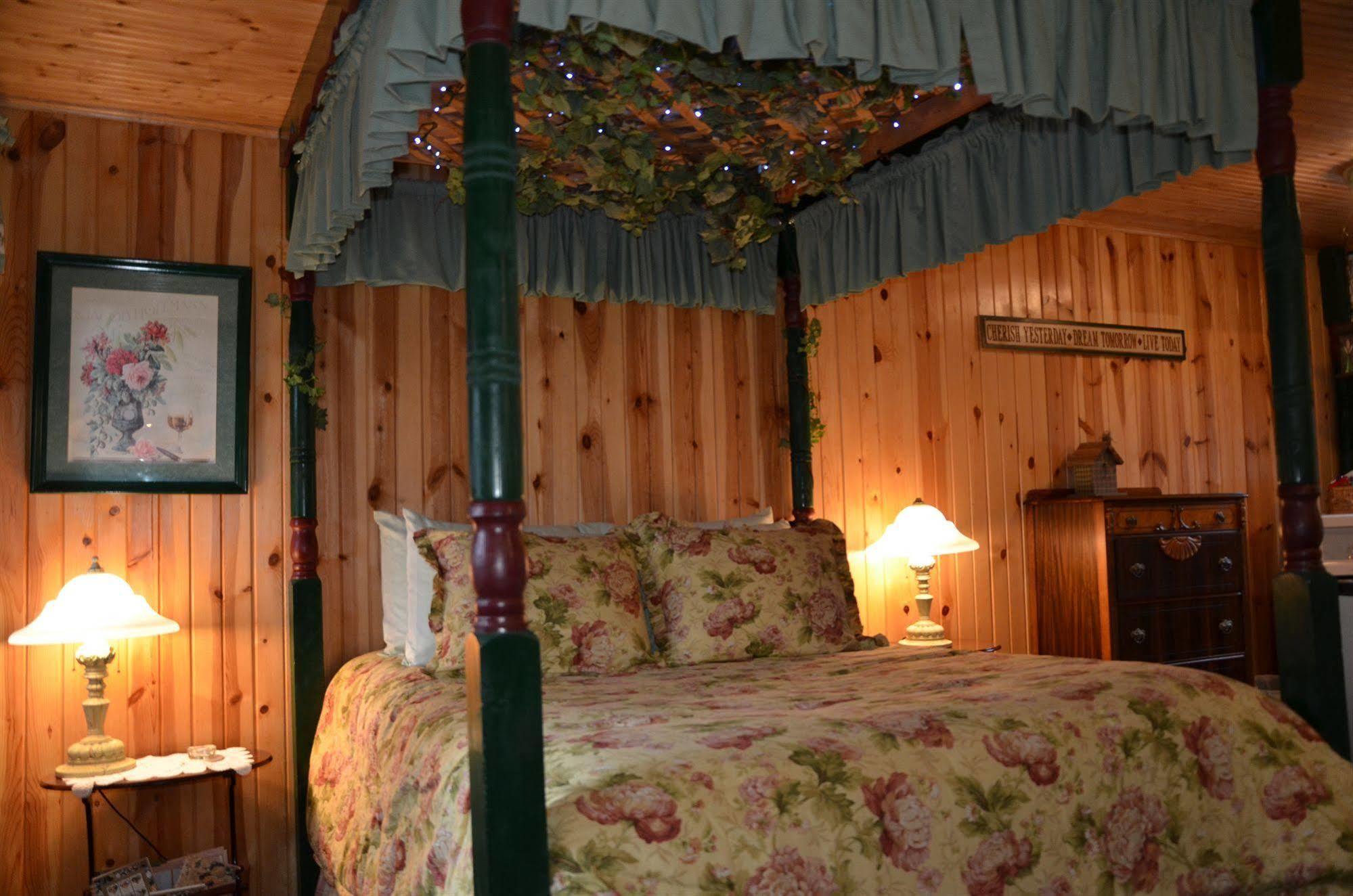 Williams Bay Lazy Cloud B&B 외부 사진
